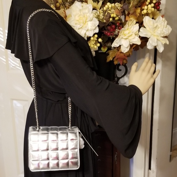 French connection quilted silver crossbody - Picture 5 of 6